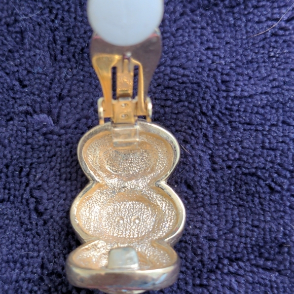 Clip Earrings - Picture 3 of 3